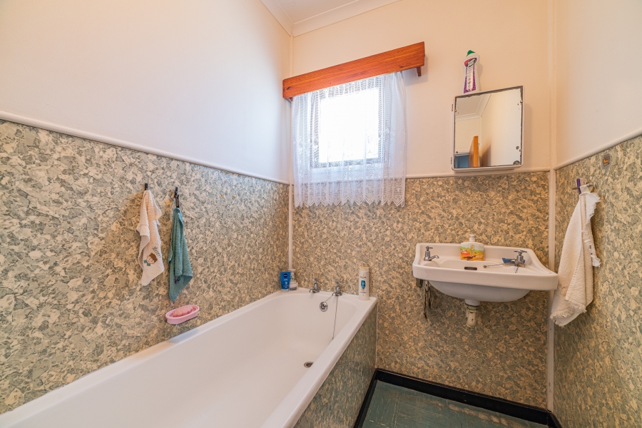 5 Bedroom Property for Sale in Tergniet Western Cape